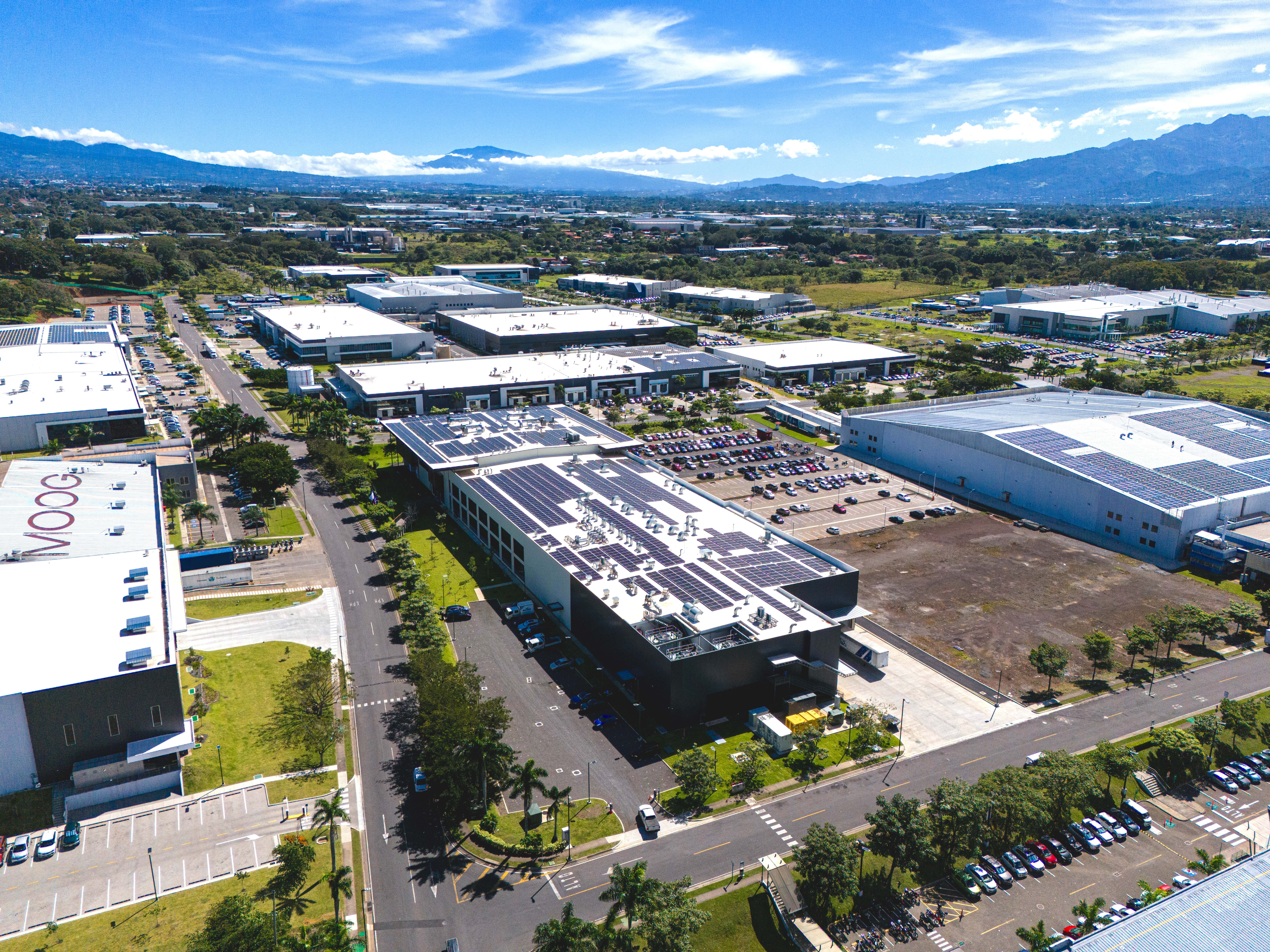 Sistema de microrred inteligente con múltiples fuentes de energía integradas 3